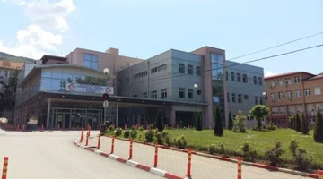 Der Arzt für den 27-jährigen Messerangriff in Prizren: Wir konnten ihn nicht retten. Er hatte Brustverletzungen.