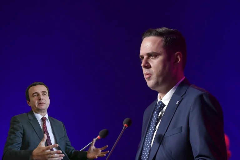 Abdixhiku: Qeveria ka ngulfatur sektorin privat