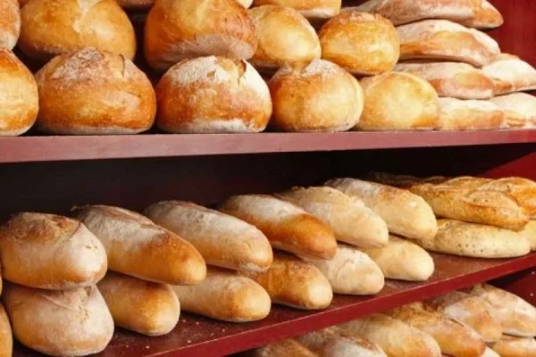 Nga nesër pritet ulje e çmimit të bukës në Maqedoni të Veriut