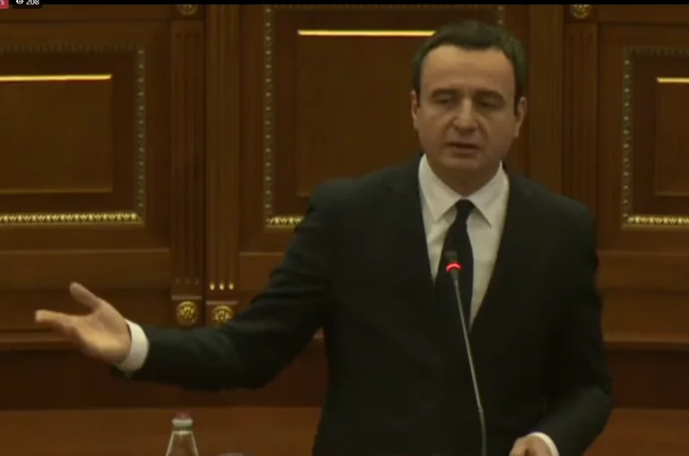 Kurti në interpelancë për veriun: Në Kosovë ka ndodhë ndryshimi i madh, të gjithë duhet të gëzoheni