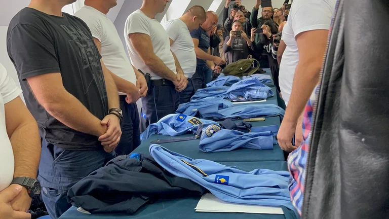 Policët serbë mund të kthehen në punë me një vendim të Qeverisë, thotë Qalaj