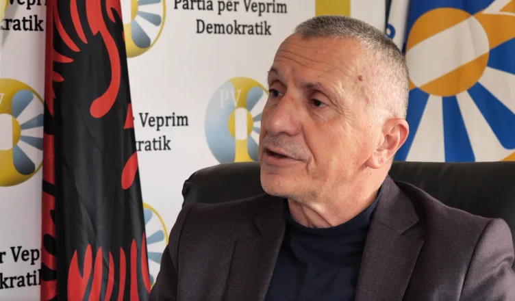 Shkëmbimi i territoreve Kosovë-Serbi, Kamberi: Natë e ditë jemi pro bashkimit