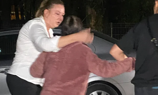 Vajza e të moshuarës: Gjykata ‘dhunoi’ për të dytën herë nënën time