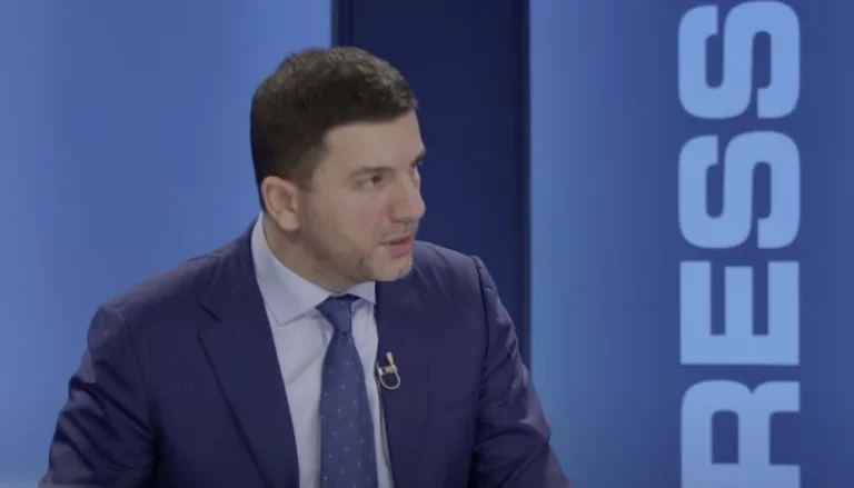 Krasniqi: Kosova kurrë s’i ka pasur raportet më të zbehta me Amerikën se tani