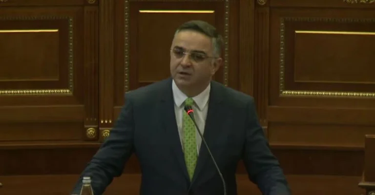 Tahiri – Kurtit: Ky Kuvend të duhet veç kur je ngushtë