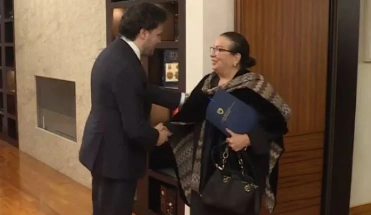 Abazoviq takohet me ambasadoren e Kosovës: Prioritet rruga Plavë – Deçan