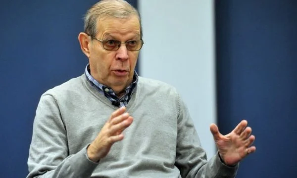 Ish-ambasadori serb: Amerika nuk po e lë BE-në të ketë ndikim kyç në Kosovë