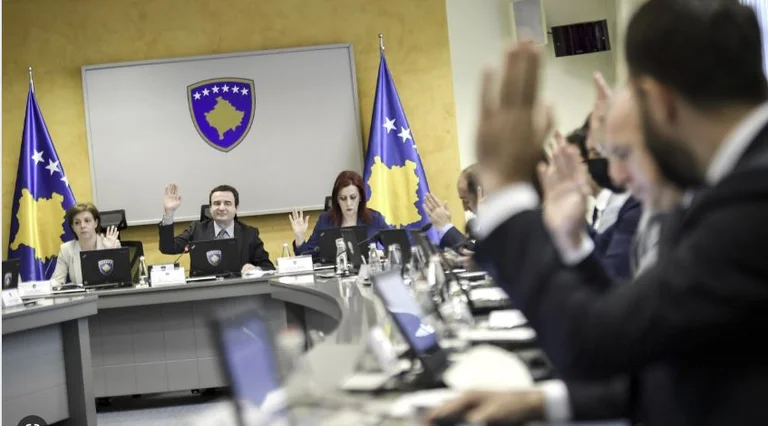 Shoqëria civile: Ulja e pagave rrit potencialin korruptiv në drejtësi
