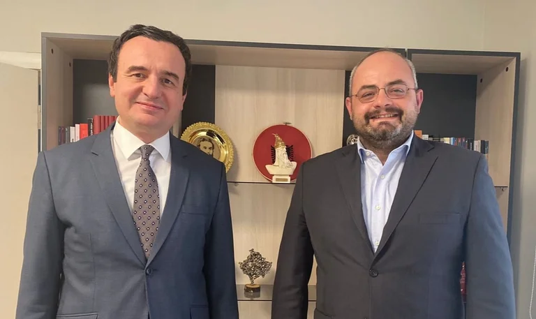 Boiken Abazi: Koha për manifestim madhor në Prishtinë, në mbështetje të Kurtit përballë ndërkombëtarëve