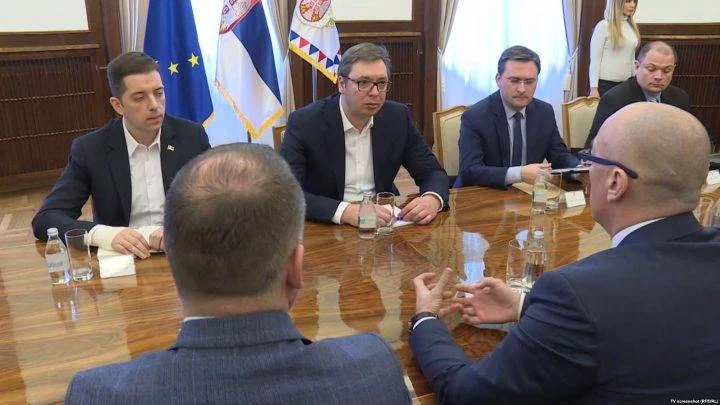 Vuçiq me mëngjes në takim me përfaqësuesit serbë: Ruajeni paqen e stabilitetin
