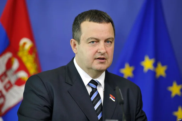 Ivica Daçiq: Më mirë të ketë kamp ushtarak rus në Kosovë se kroat