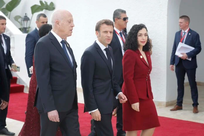Osmani takon Macronin në Samitin e Frankofonisë në Tunizi
