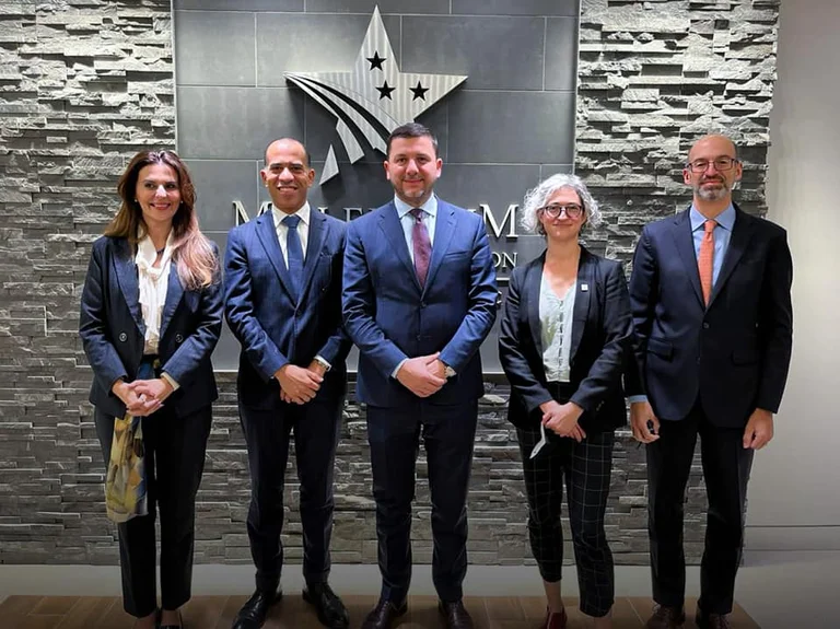 Krasniqi viziton MCC-në në Uashington: Investimet e saj ndyshuan edhe lagjen time