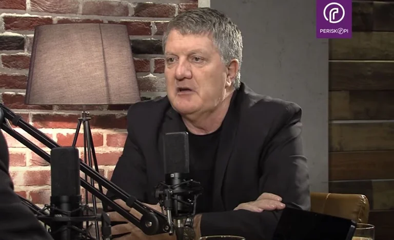 Milaim Zeka imiton analistët që e nervozuan dhe pastaj lëshoi studion