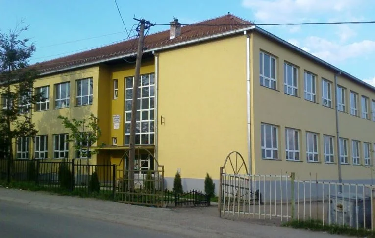 Sulmi seksual ndaj nxënëses në Kijevë, drejtori i shkollës për Periskopin rrëfen si ndodhi ngjarja