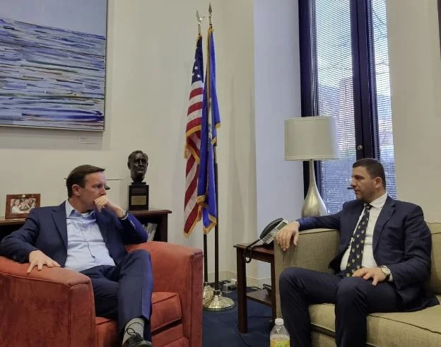 Memli Krasniqi takon senatorin Murphy: Miqësia me SHBA-në është e pathyeshme