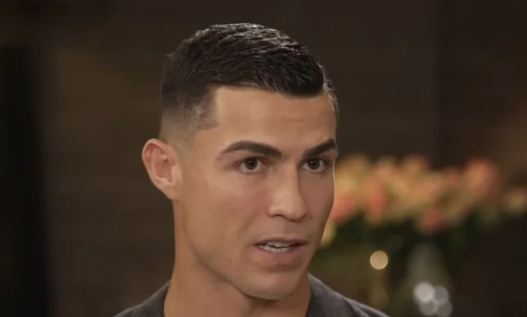 Ronaldo tregon se pse u largua nga stadiumi: Më ka provokuar trajneri, Ten Hag