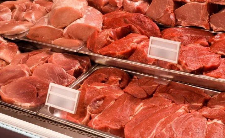 Shtrenjtohet edhe mishi: Nga 7.5, kilogrami shkon deri në 13 euro
