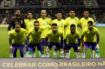 Eine sterngefüllte Formation, Brasiliens 11. Weltcup