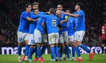 Das erste Stück Luxus Freund Italien steuert Albaniens Spiel in Air Albania