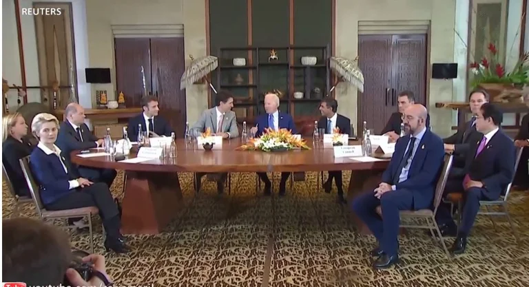 Presidenti Biden thërret takim urgjent lidhur me situatën në Poloni