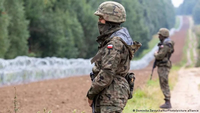Polonia vendos ushtrinë në gjendje gatishmërie pasi një raketë goditi vendin