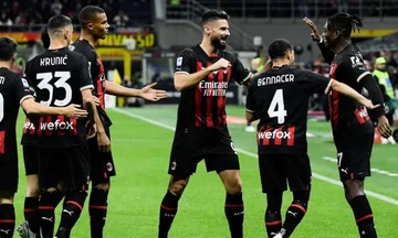 AC Milan gewinnt den ganzen Boden auf Fiorentina, der autoglog des serbischen Spielers spart sie