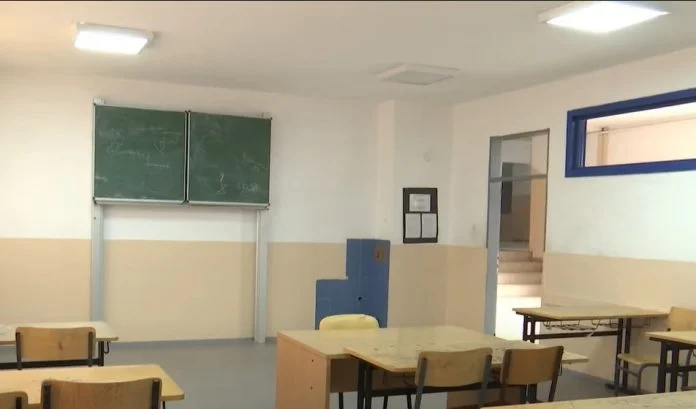 Vetëm 5 mijë nga 43 mijë fëmijë me aftësi të kufizuara shkojnë në shkollë