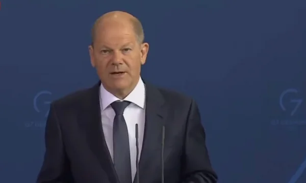 Scholz kërkon që të vendosen më shumë sanksione ndaj Iranit