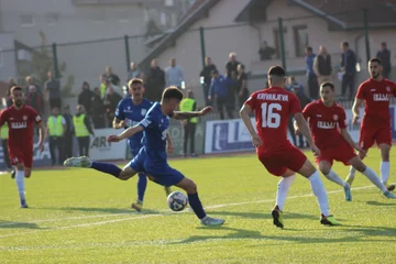 Gesperrt ohne den Gewinner der Schulden zwischen Gjilan und Light, Llap in Suhareka erzählt Balkanfußball