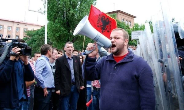 VV) international VV activist Eston: If you like Zajednica, do it in your seats