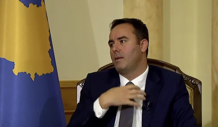 Conjufca: Tenemos un problema con el lujo de decir no al plan franco-alemán, Kurti ha devuelto sus comentarios.