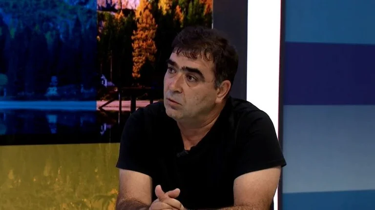 Mavraj thotë se refuzoi ftesën e Kurtit për takim: Unë e kam një parim