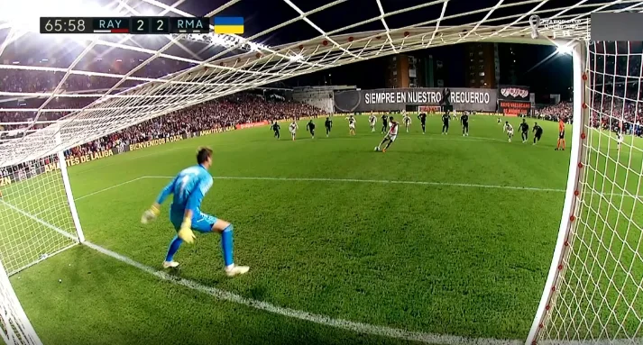 Vallecano with a red pass on to the superiority of Real