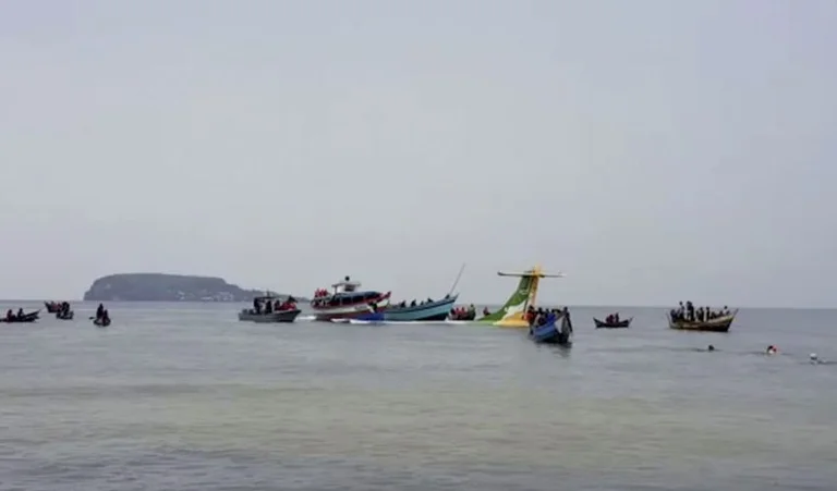 Tanzania: Almeno 19 persone sono morte dopo che un aereo è caduto nel lago