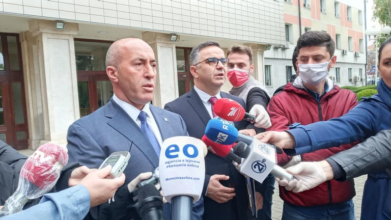 AAK visita i sindacati, inizia con SBASK