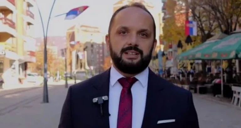 Radojevic does not exclude barricades: Serbs change stance for plates