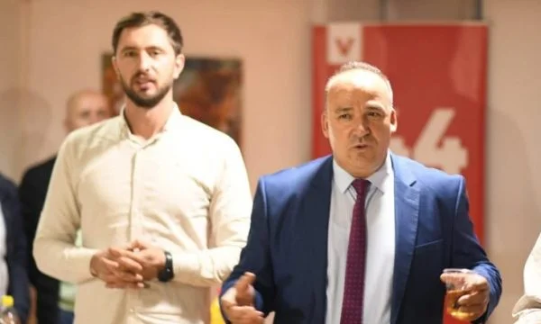 Ex direttore Bullics: Non c'è calore, con il serpente dentro il ne'shri