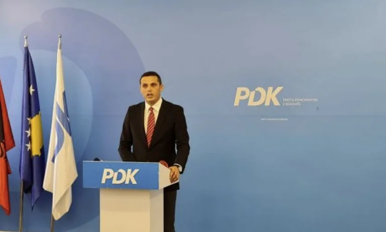 Gruda i PDK: El Gobierno ha comenzado a detener a la Administración Pública, miles de funcionarios corren el riesgo de ser despedidos.