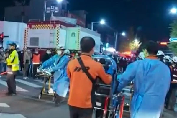 Che cosa è noto finora per la catastrofe mortale di Halloween a Seoul?