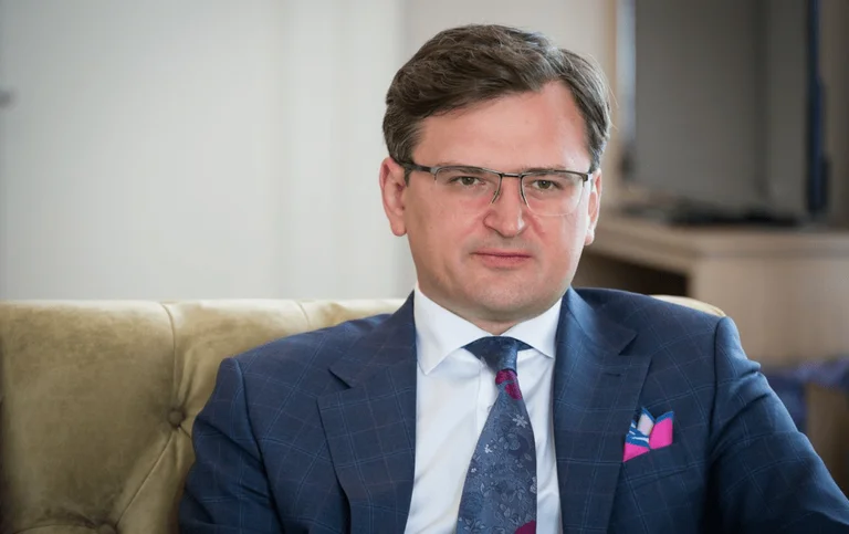 Mindestens 10 Explosionen in Kiew reagiert Minister Kuleba