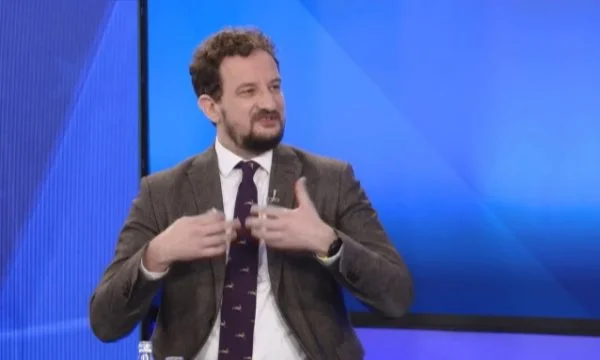 Nikaj: Kurti e Osmani është dashur të tregojnë çfarë ndodhi në veri