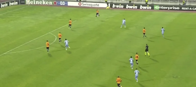 Première pièce de “, Fadil Vokrri” entre les Balkans et Slavia Prague, fermée
