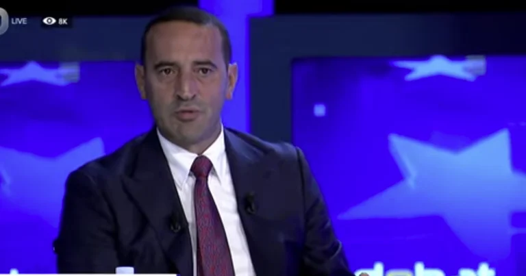 Daut Haradinaj: Vjosa Osmani, governo vuvuzela