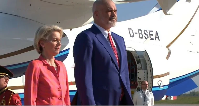 Von Del Reyeen arriva in Albania, Rama lo ospita con cerimonia ufficiale