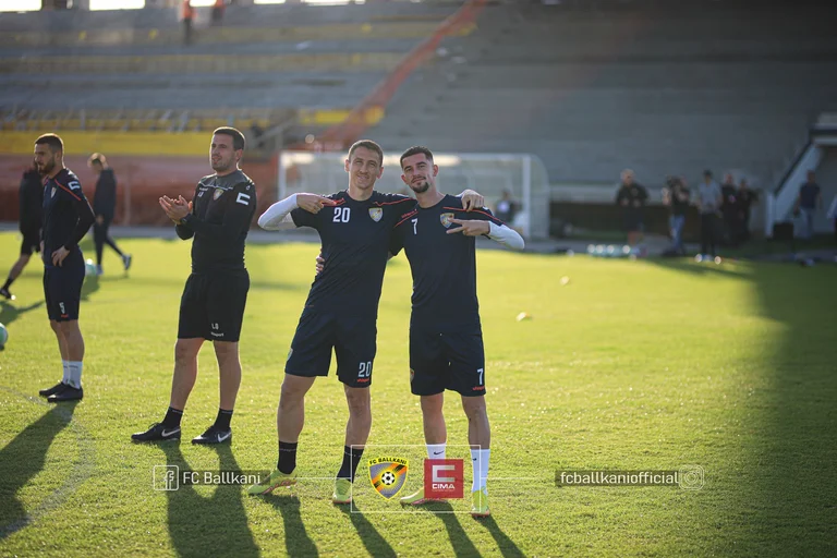 Hanno venduto tutti i biglietti ai Balcani match Salvia Prague