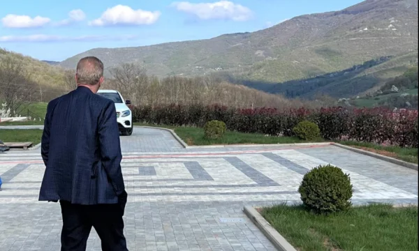 Pacolli: Als Student wurde ich anders behandelt, weil ich aus dem Dorf kam, aber heute bin ich stolz