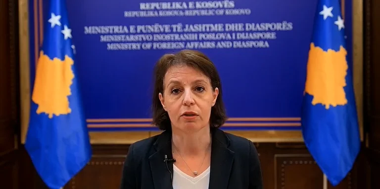 Gërvalla përplaset me diplomatin serb për Mini-Schengenin: Është false e kurth