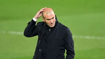 “Rescue” Juvenus fans: Wir wollen Zinedine Zidane Team Coach fired Allegre