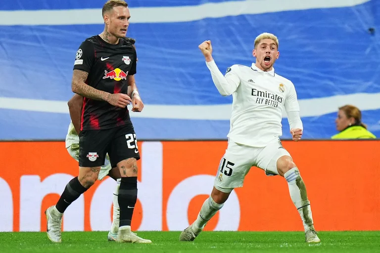 Formaciones oficiales: RB Readding é Real Madrid